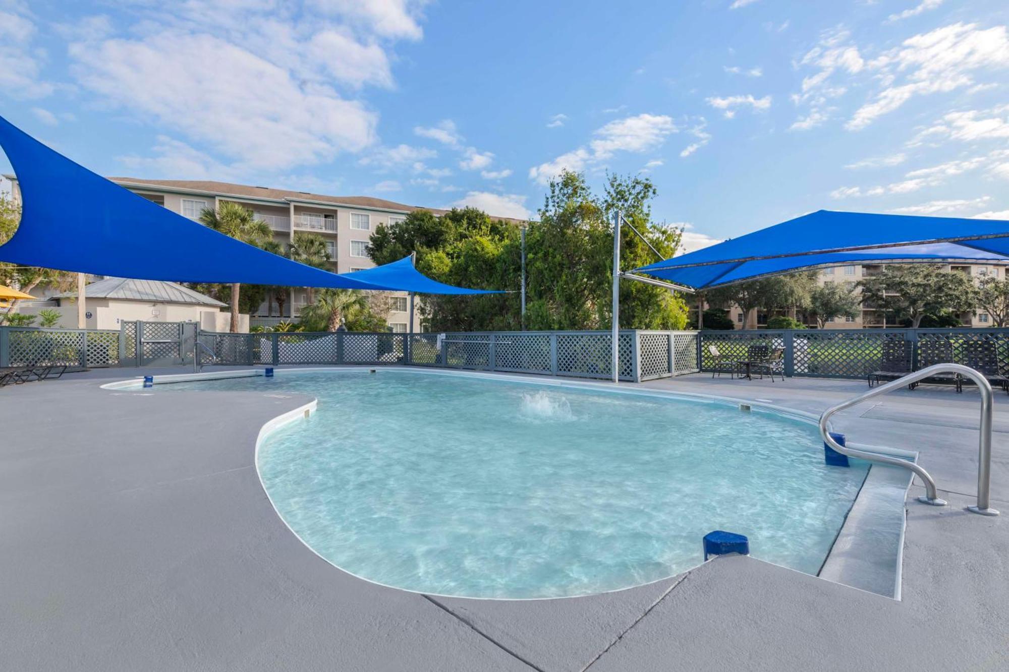 Готель Hilton Vacation Club Aqua Sol Orlando West Four Corners Екстер'єр фото